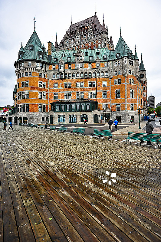 加拿大魁北克市芳堤娜城堡附近的木板路图片素材