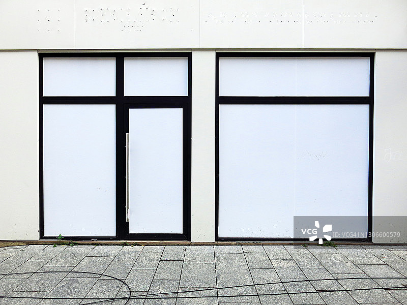 新冠疫情期间关闭的巴黎商店图片素材