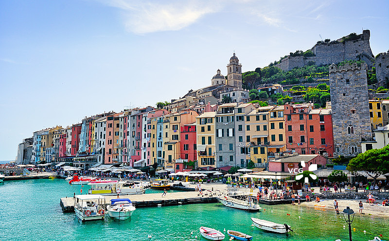 意大利五渔村多彩的港口图片素材