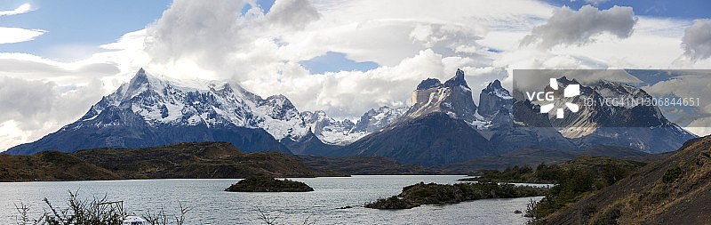 百内塔全景图片素材