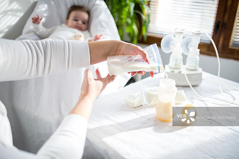 母乳是最健康的食物图片素材