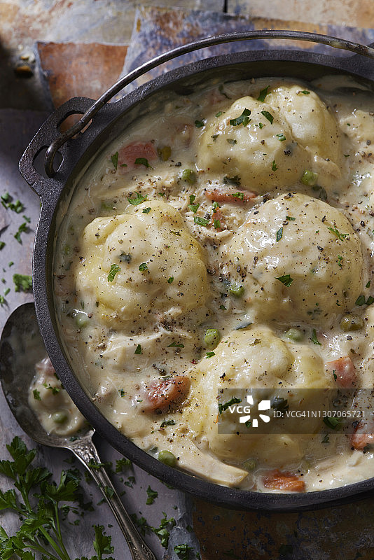 奶油鸡肉面疙瘩图片素材