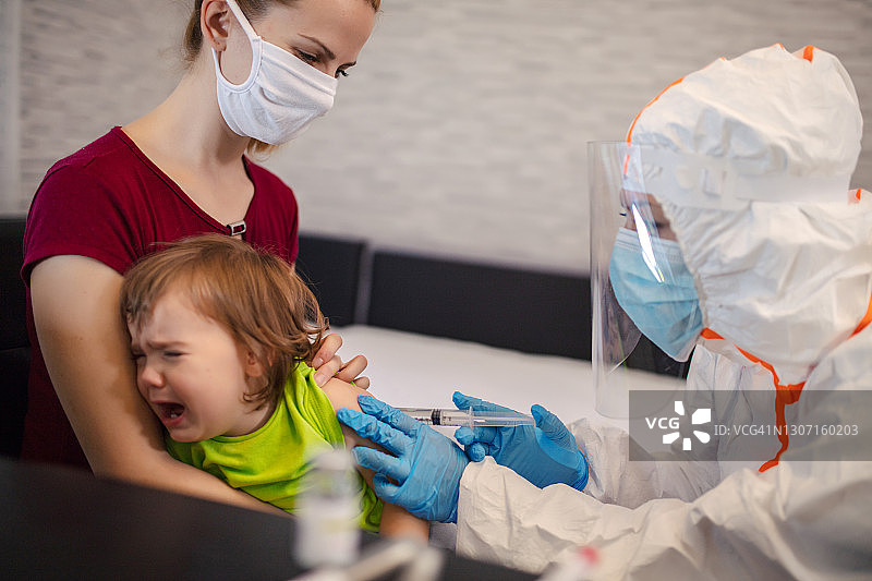 流感或冠状病毒疫苗图片素材