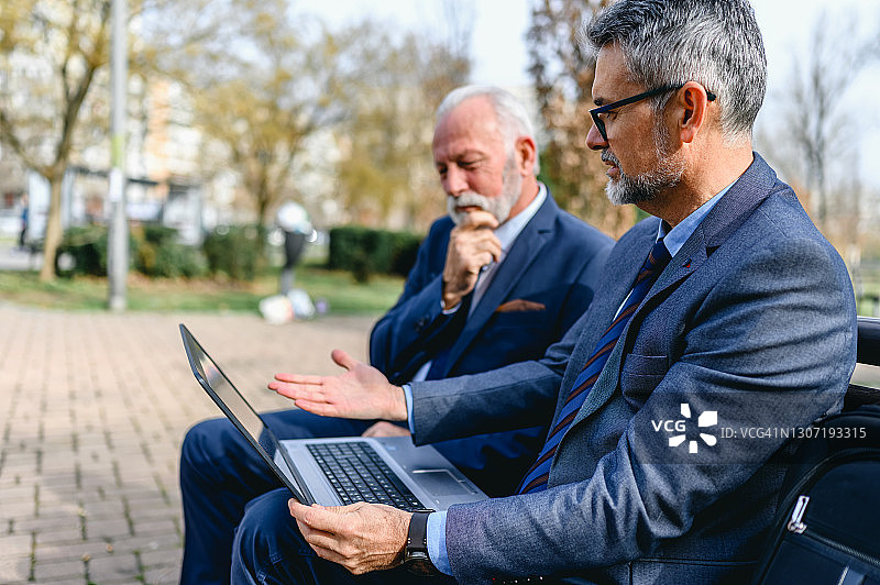 商人咖啡休息时间图片素材