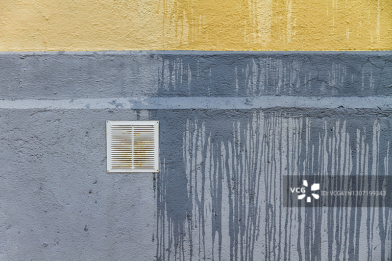 带有通风栅格的墙面图片素材