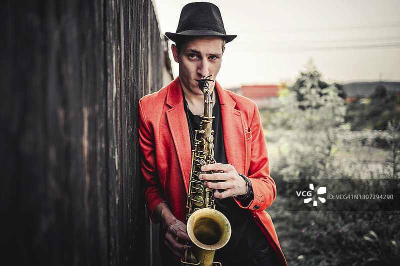 萨克斯演奏者图片素材