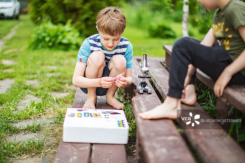 小小探险家图片素材