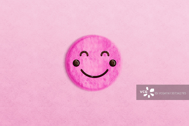 粉色毛毡快乐表情符号图片素材
