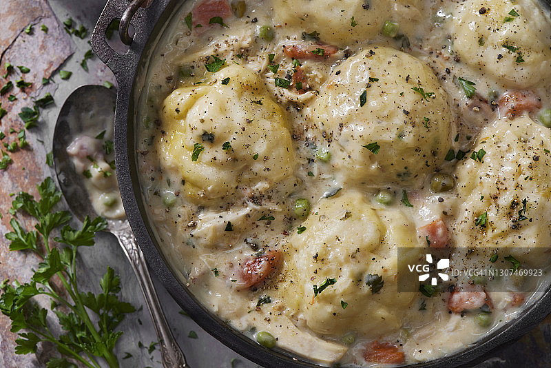 奶油鸡肉面疙瘩图片素材