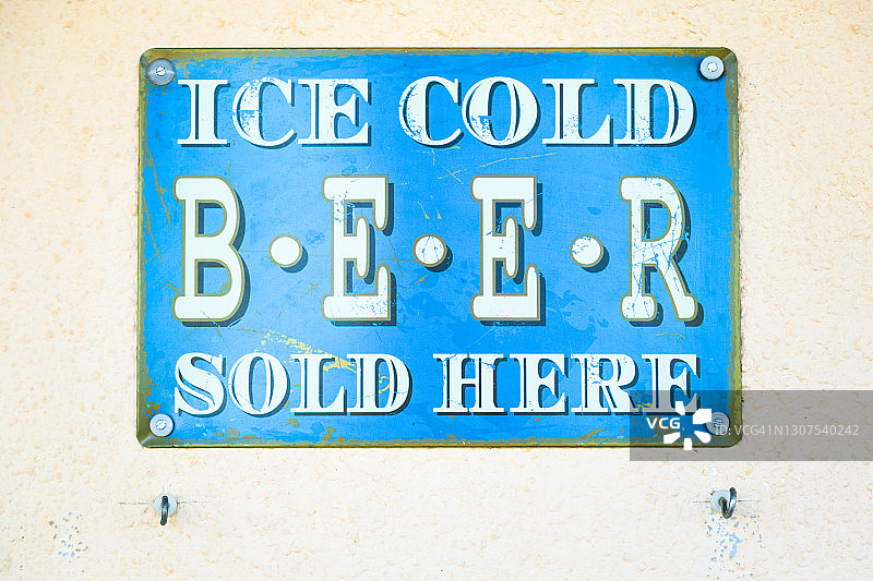 澳大利亚内陆酒吧的冰镇啤酒招牌图片素材