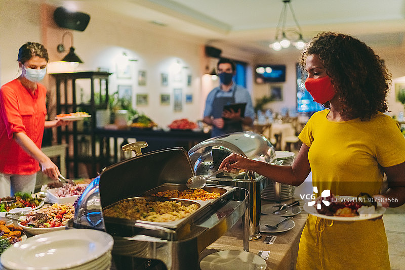 新冠疫情期间的旅游业和酒店业图片素材