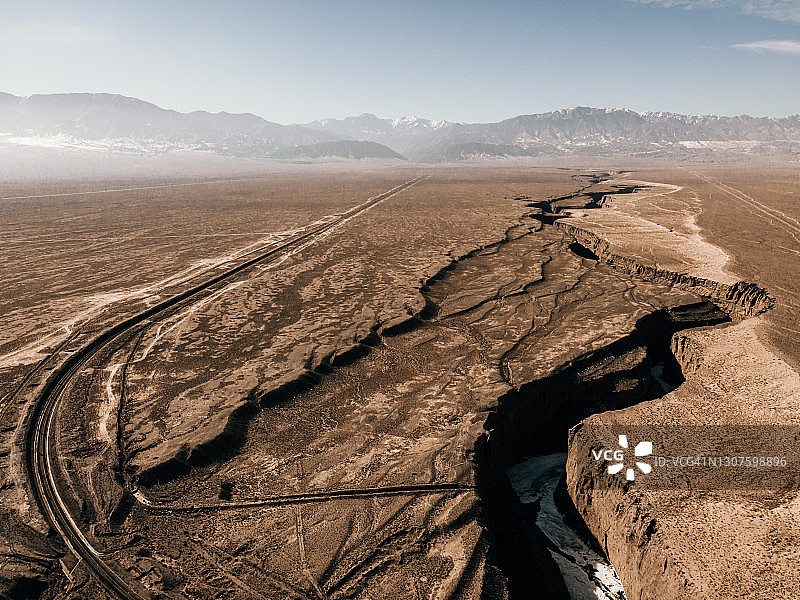 河流山谷的航拍景观图片素材