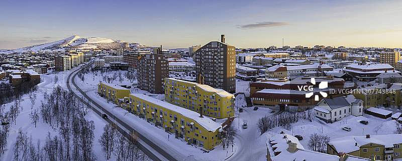 瑞典北部基律纳市中心鸟瞰图图片素材