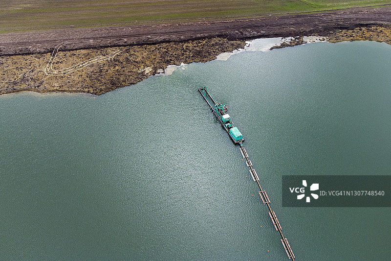 砂石坑湖岸航拍景观图片素材