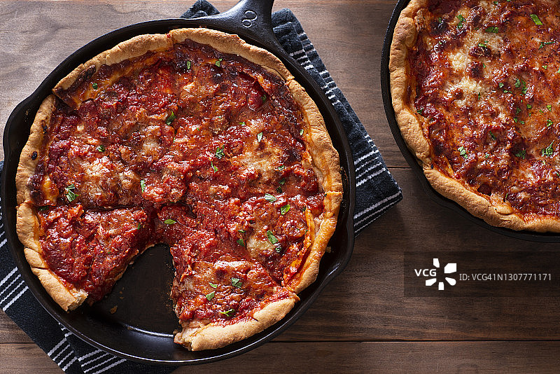 深盘披萨图片素材