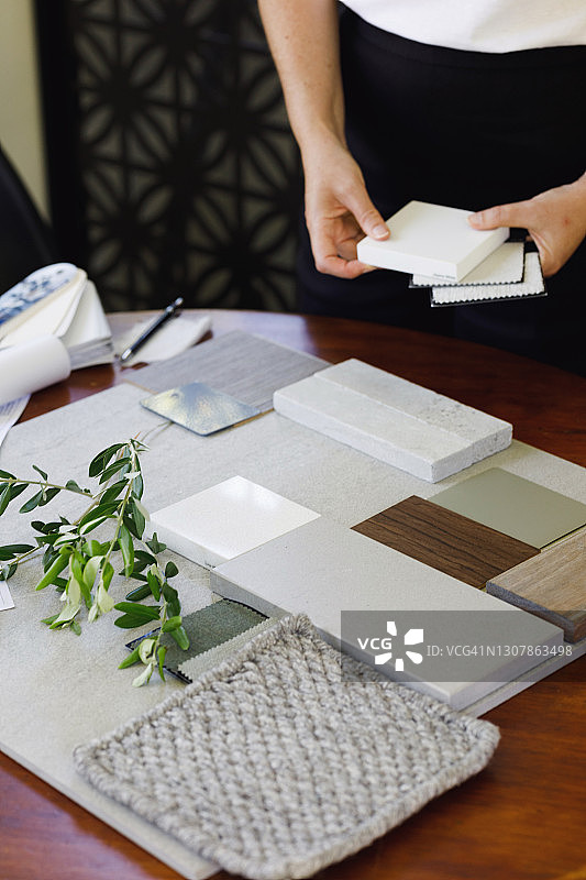 设计师展示样品板图片素材