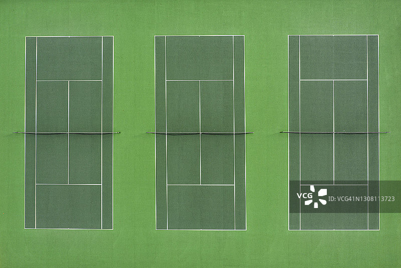 绿色网球场无人机航拍图片素材