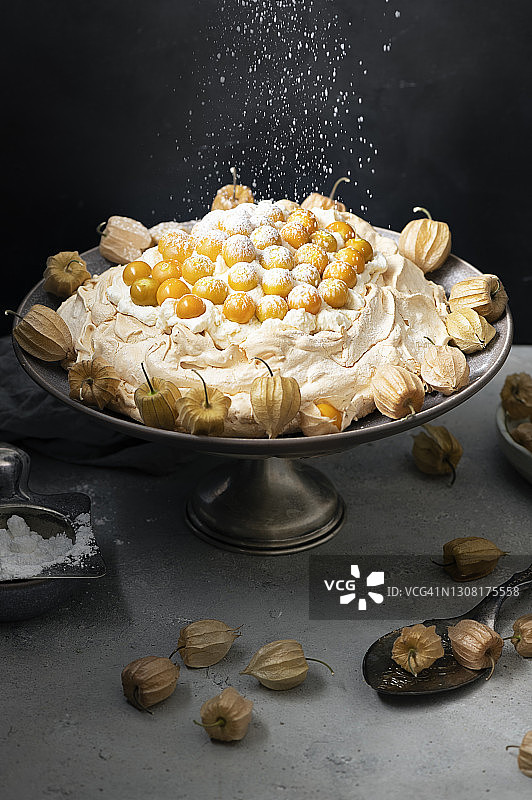 澳洲醋栗奶油蛋白饼图片素材