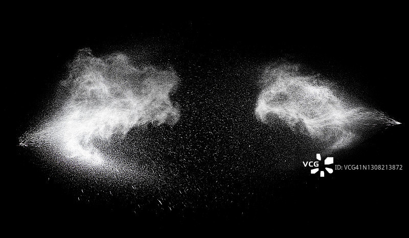 两股高压水柱碰撞图片素材