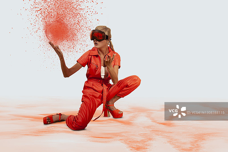 现代背景上的骨感模特图片素材