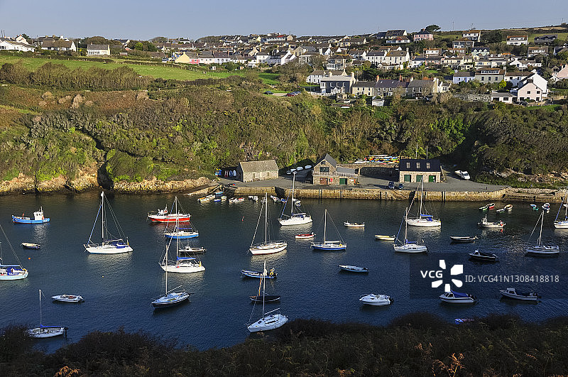 彭布罗克郡索尔瓦港，威尔士图片素材