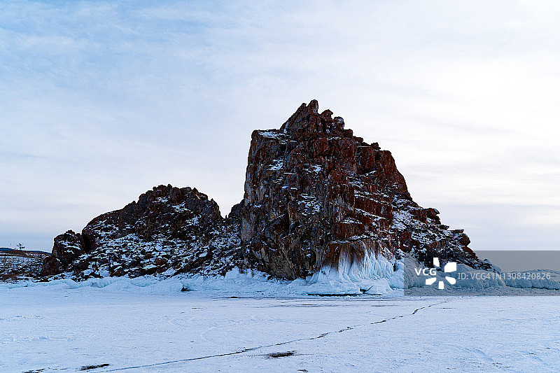 俄罗斯贝加尔湖的石岬图片素材