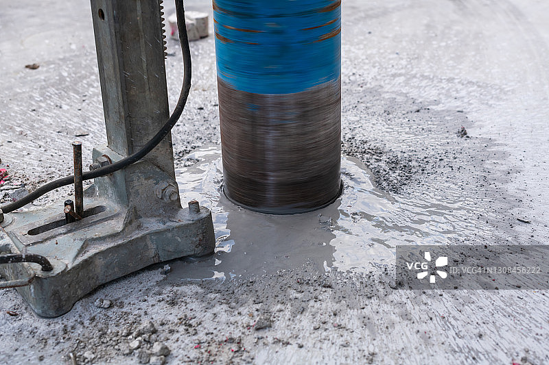 水泥地面钻孔机，施工设备图片素材