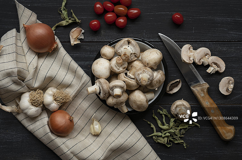 新鲜的蘑菇图片素材