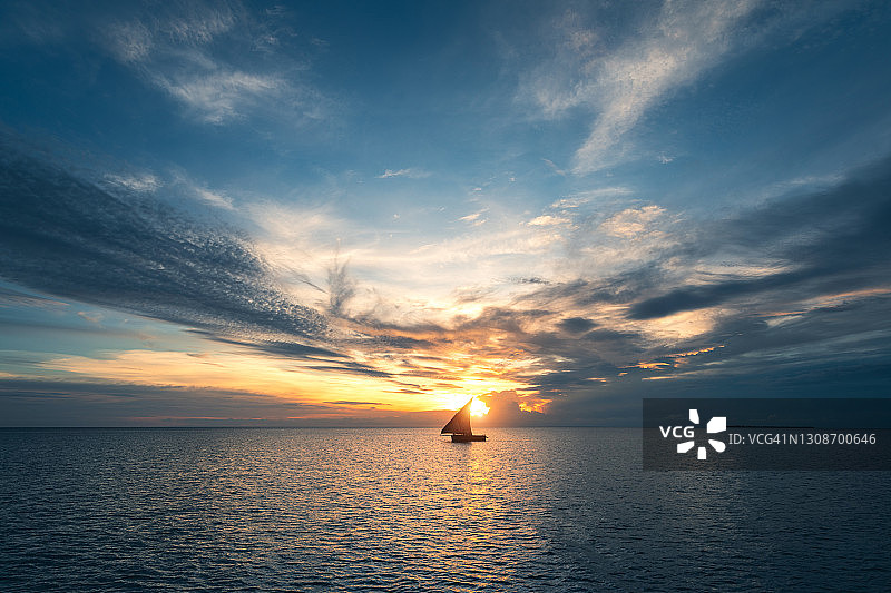 桑给巴尔岛日落美景图片素材