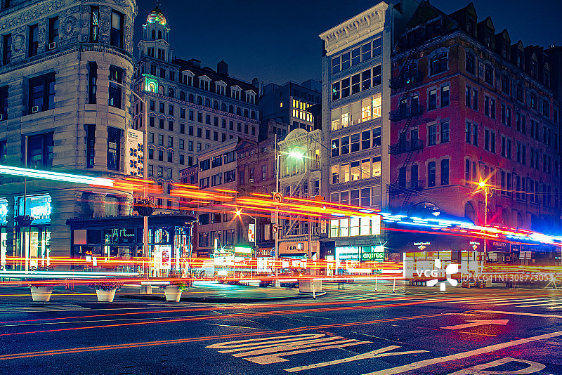 夜晚的熨斗区图片素材