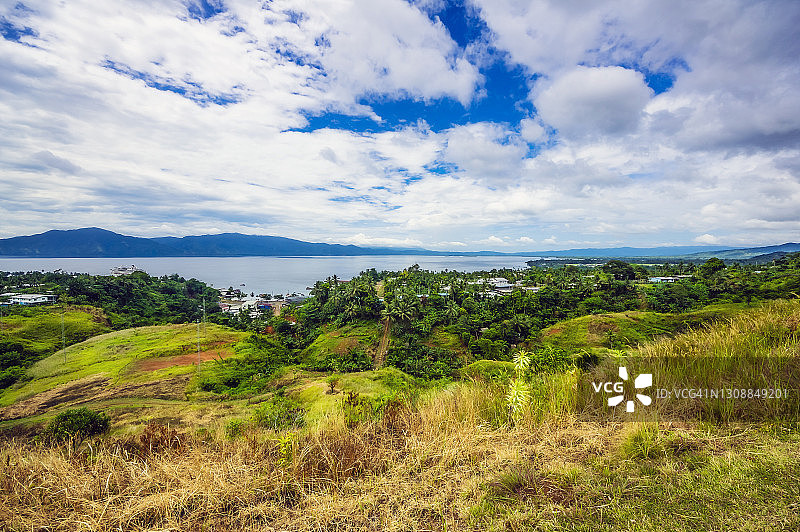巴布亚新几内亚米尔恩湾省阿洛陶草原海岸景观云彩图片素材