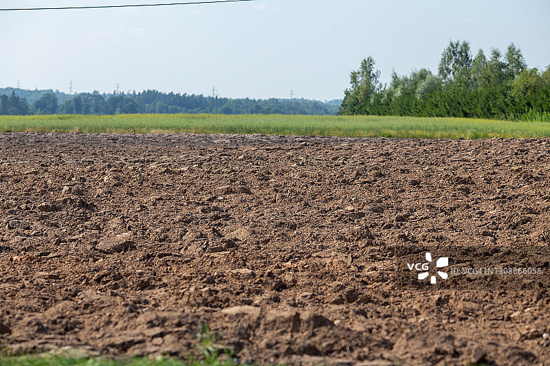 用于播种的耕地土壤图片素材