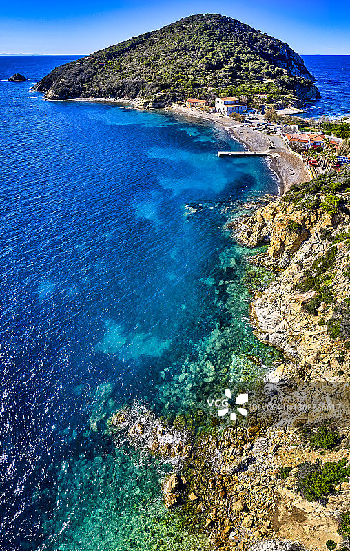 意大利托斯卡纳厄尔巴岛上的恩福拉半岛图片素材