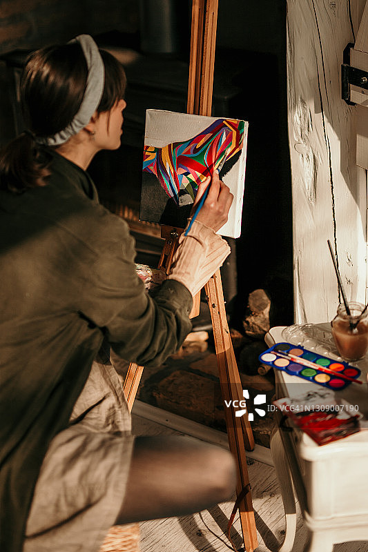 画作收尾图片素材