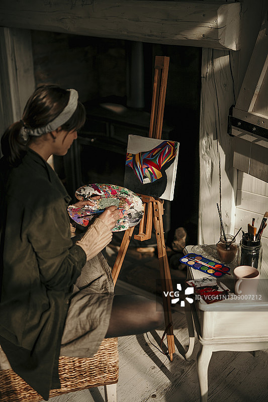 画作上鲜艳的色彩图片素材