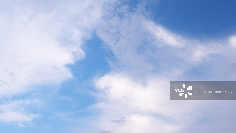 蓝天白云图片素材