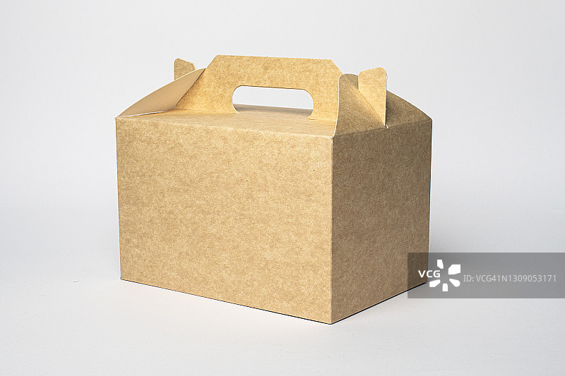 白色背景可回收纸质包装图片素材