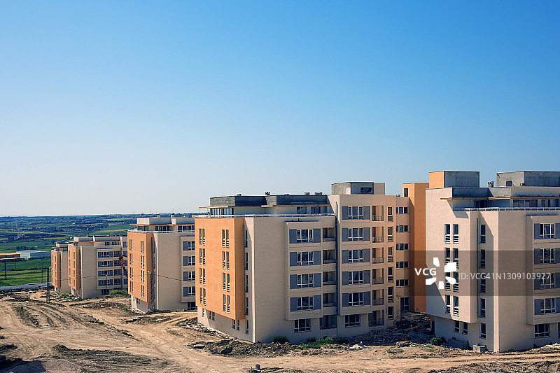 建筑工地上的住宅公寓楼图片素材