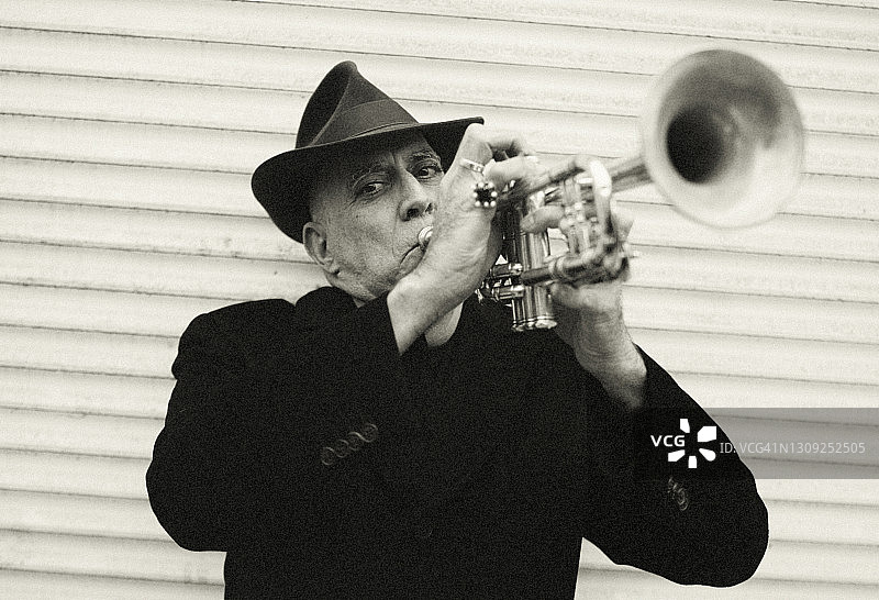 小号演奏者图片素材