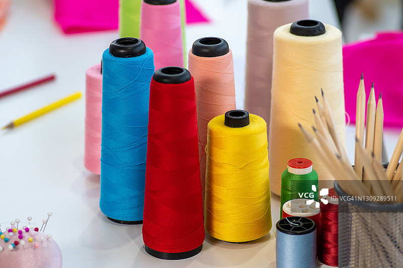 彩色缝纫线图片素材