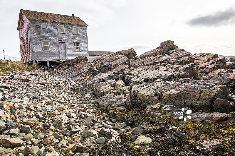 传统纽芬兰绳索商店的仰视图片素材