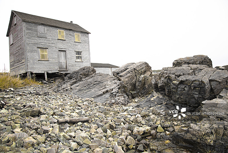 传统纽芬兰绳索商店的仰视图片素材