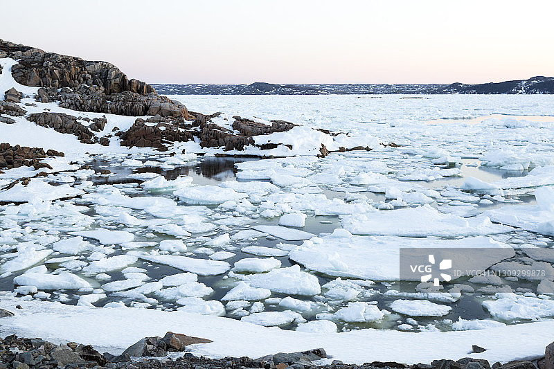 纽芬兰的岩石海岸线图片素材