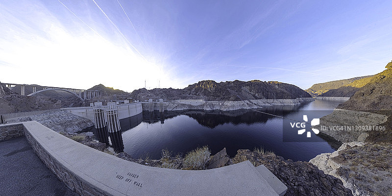 从瞭望台拍摄的胡佛大坝广角镜头图片素材