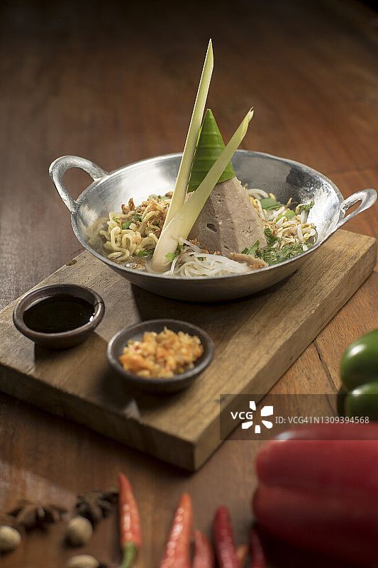 印尼传统爪哇炒面图片素材