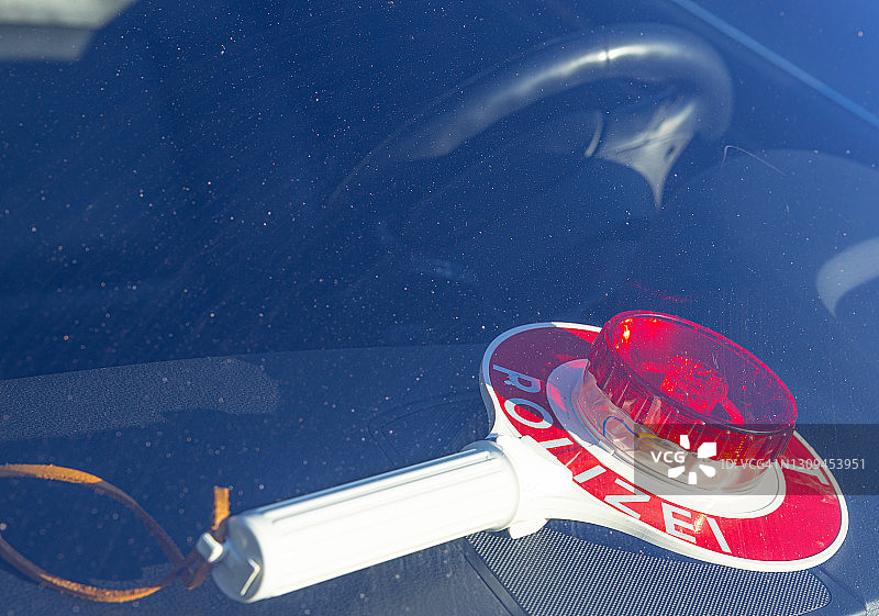 德国警车内的警察信号盘图片素材