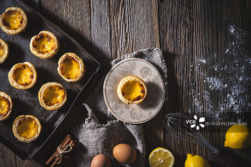 贝伦蛋糕或葡式蛋挞，葡萄牙传统食谱图片素材