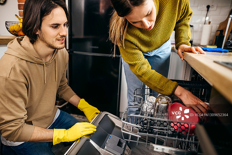 我们家一切都好图片素材