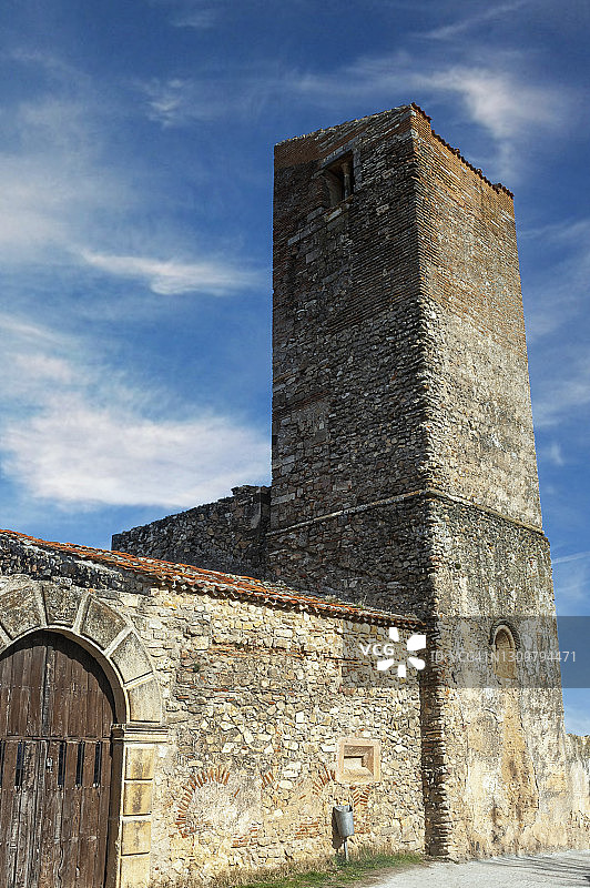 西班牙卡斯蒂利亚-莱昂塞戈维亚省佩德拉萨的圣玛丽教堂图片素材