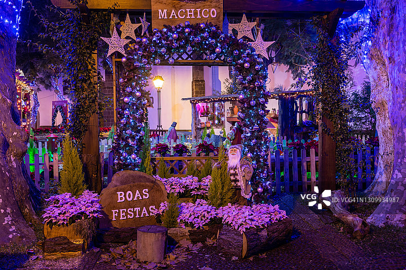 马希科圣诞节婴儿床图片素材